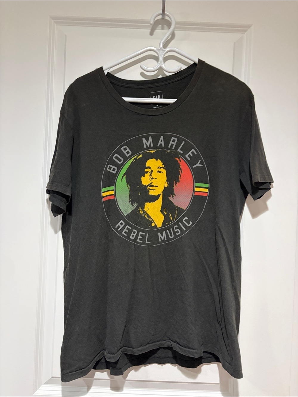 GAP Black Bob Marley Graphic Tee with Red, Green & Yellow Print